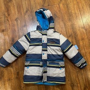 Boys new with tags smoke free pet free home ski / snowboard jacket